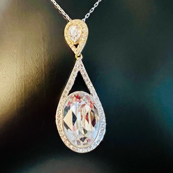 Swarovski Women's Pendant - Swinging Crystal Rhodium Plated - Picture 9 of 9